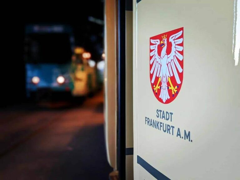 Vereinsabende im Vereinsheim der HSF im ehemaligen VGF-Depot Frankfurt-Eckenheim.